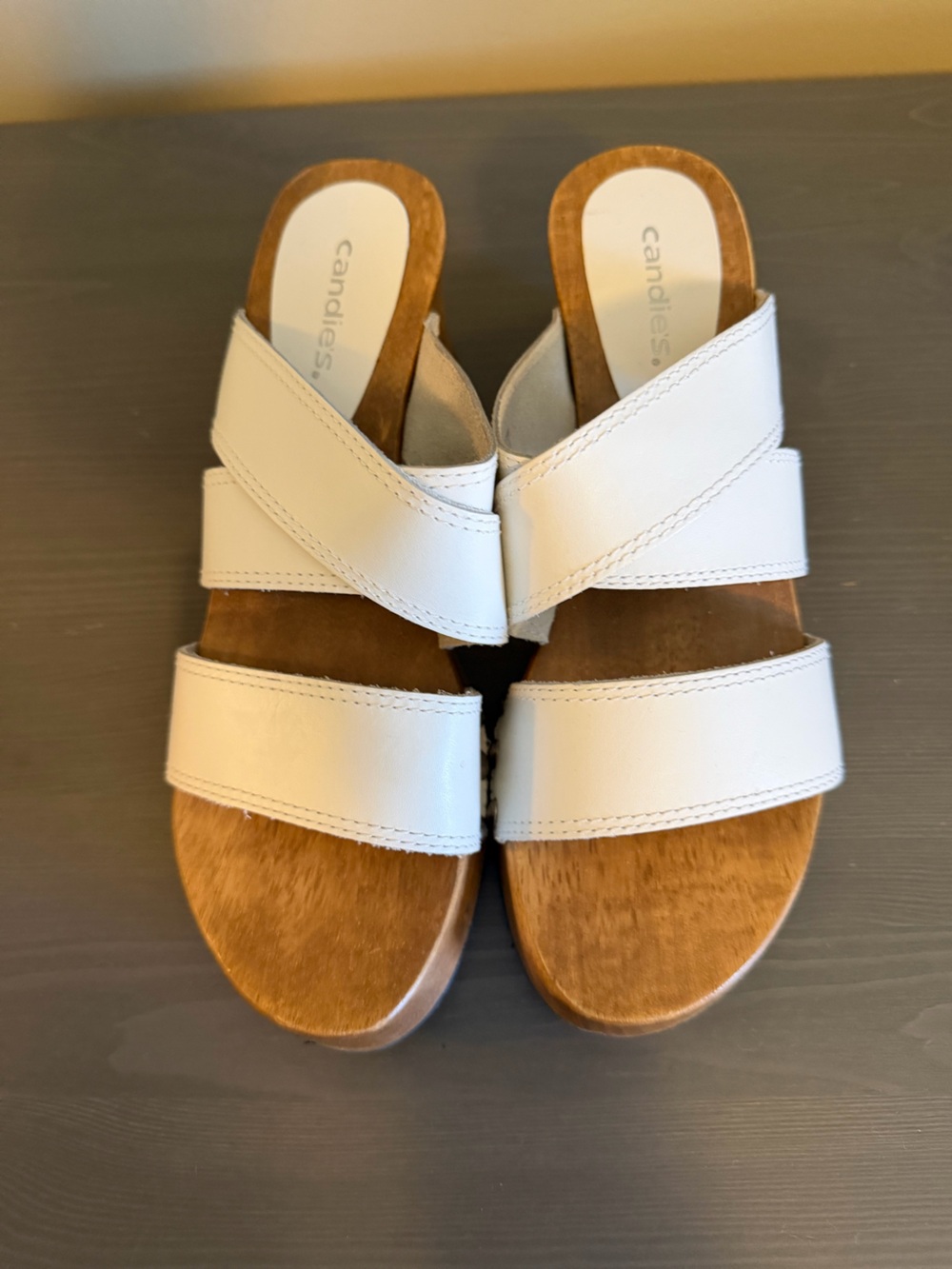 Candie's Vintage Y2K White Leather Double-Strap Wood Platform Clogs - Picture 3 of 7